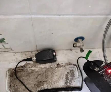 白玉屋顶漏水维修公司分享下卫生间漏水的危害及解决方法